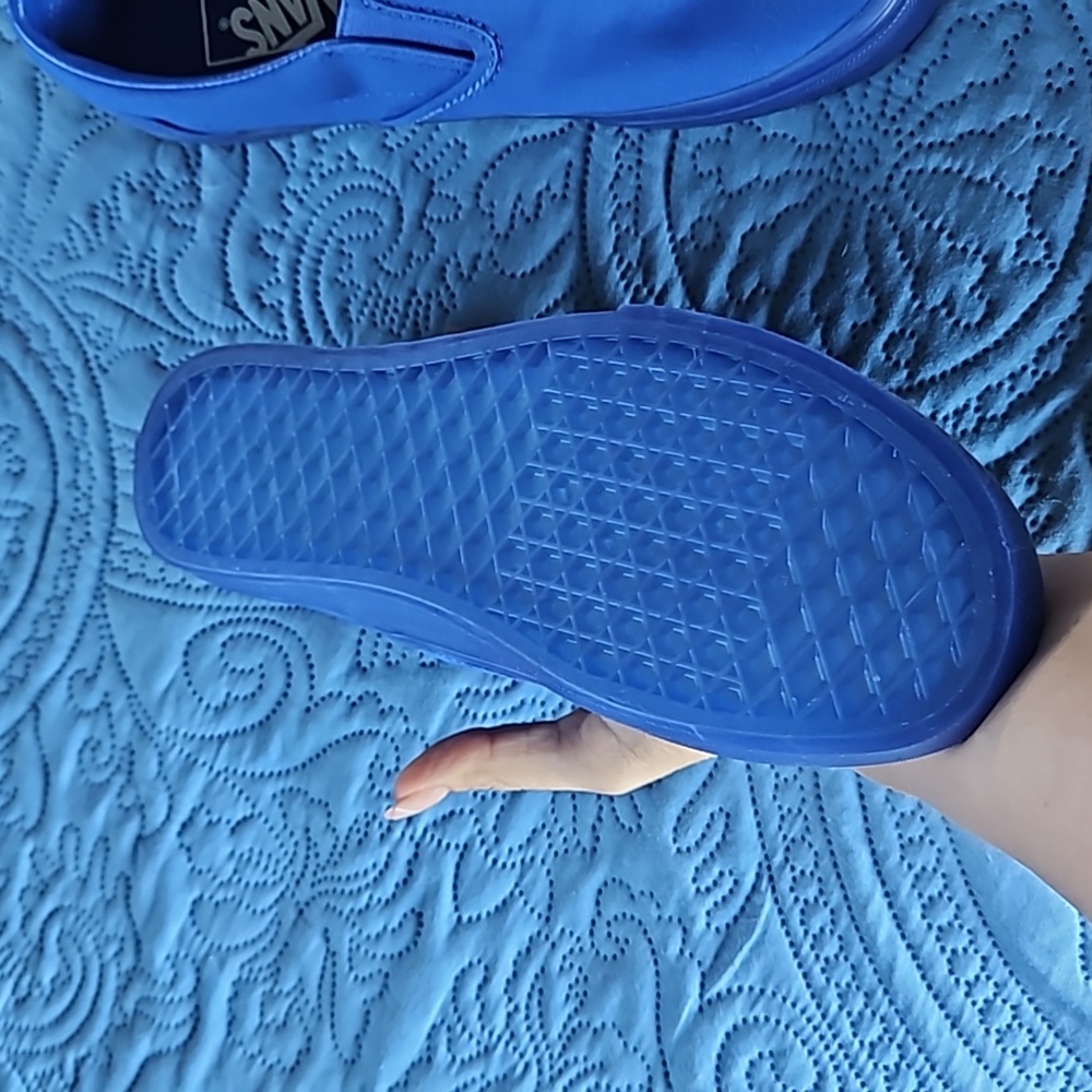 NEW Vans - Picture 4 of 5